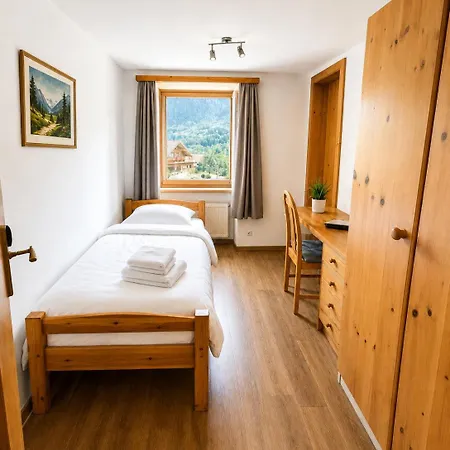 Alpine Reich Hotel Cazis